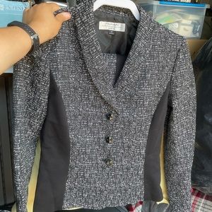 TAHARI petite skirt suit